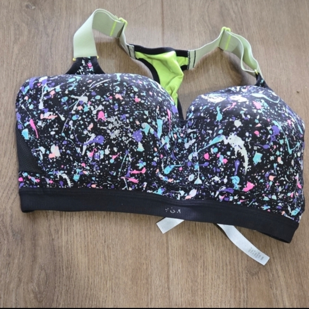 VSX Sport Black Athletic Underwire Padded The Incredible Sports Bra Sz 32DDD - Picture 1 of 5